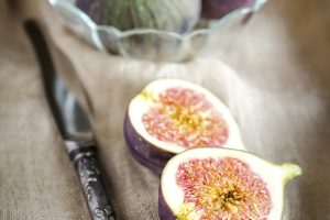 photo recette Figues rôties au porto et Sorbet aux framboises